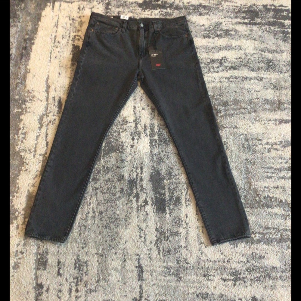 NWT Levi’s premium lo-ball stack jeans